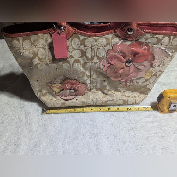Coach Signature Floral Applique Tote Tan Pink Canvas Leather Bag - Picture 12 of 15